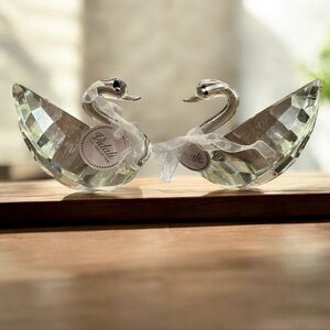 NWT Vidali Crystal Swan Figurines Set of 2 Clear Cut Glass Decorative Pair